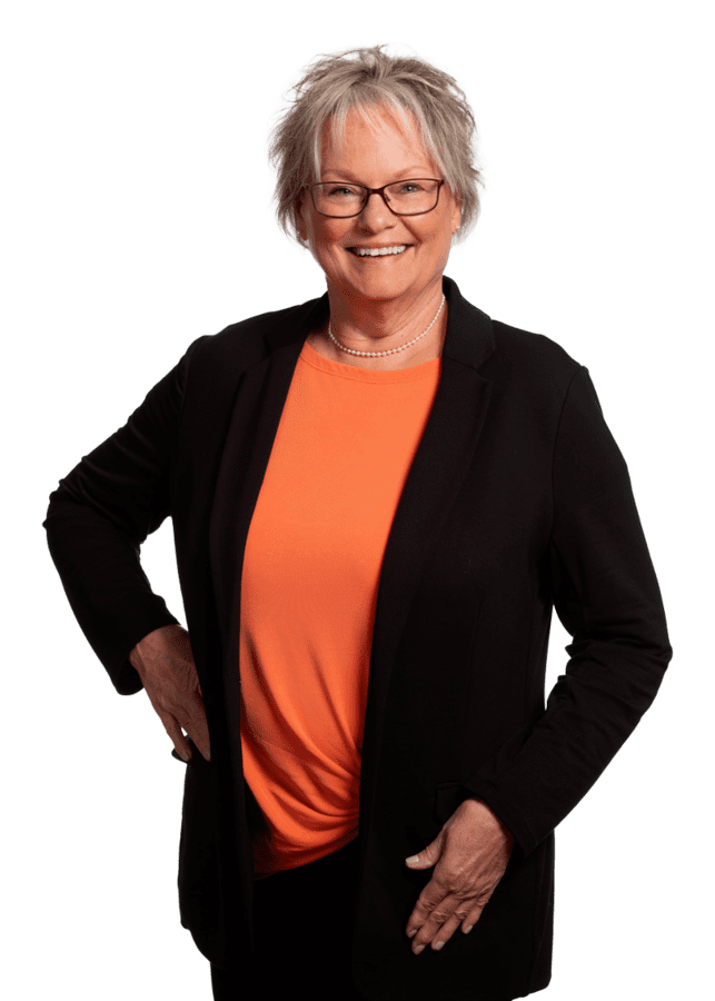 Real Estate Agent Cheryl Swain